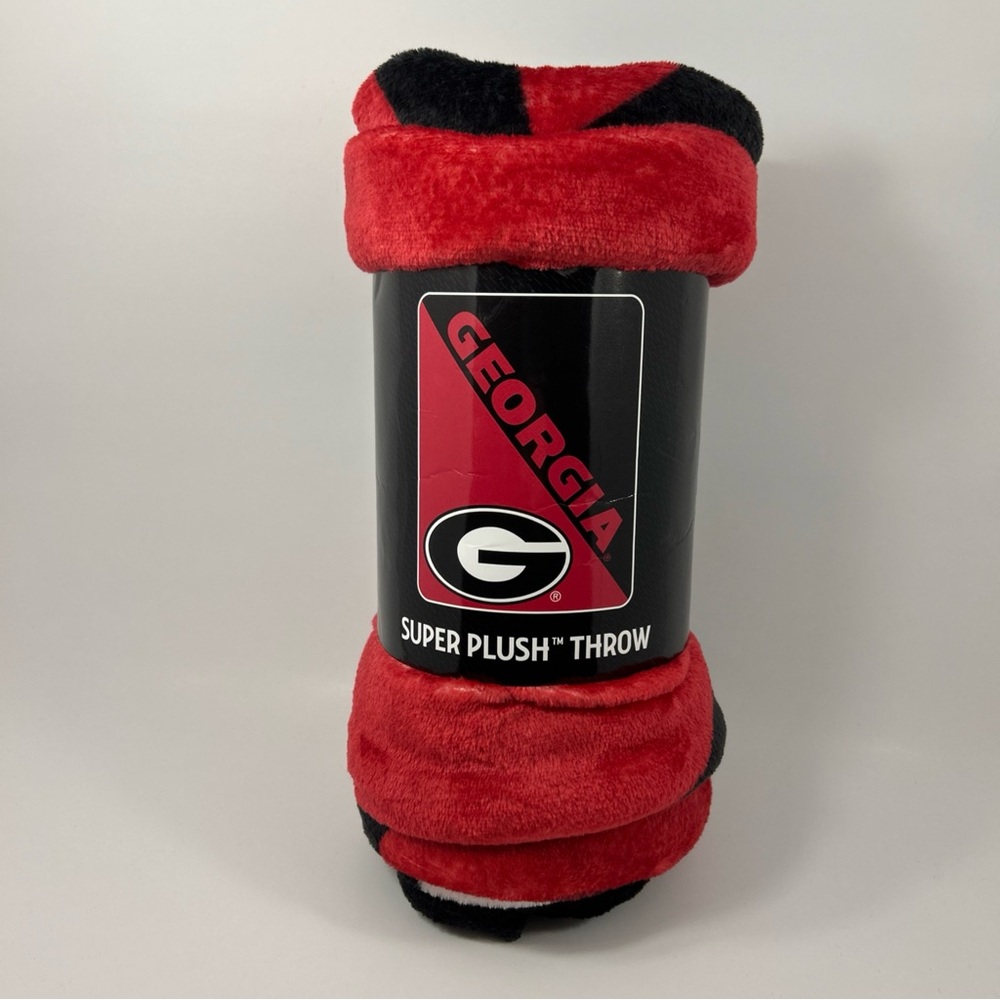 Northwest Georgia Red and Black Plush Throw